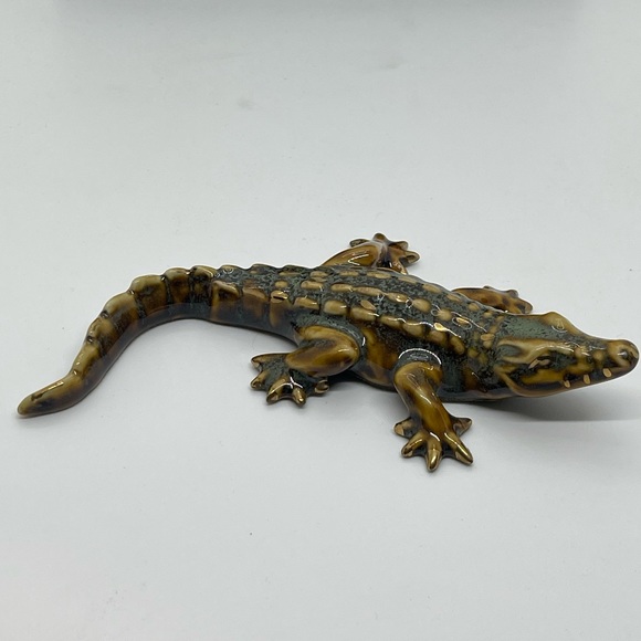 Golden Pond Collection by GREEN TREE Aligator - Picture 4 of 9